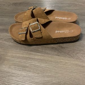 Shoes slides